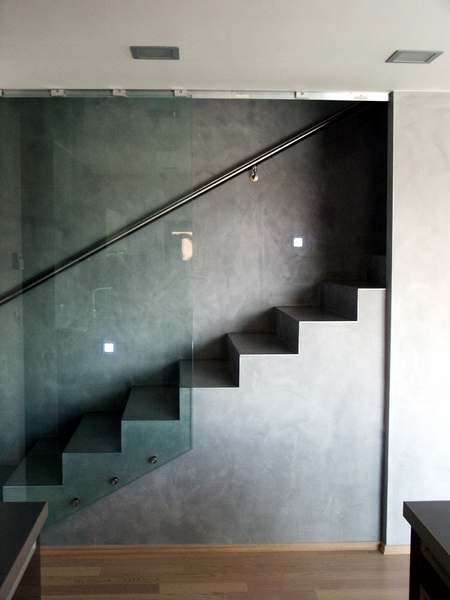 Stěny a schody panDOMO, Rodinný dům Nučice